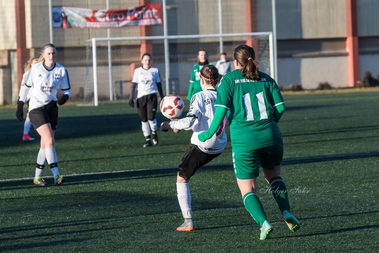 Bild 123 - Frauen SG Holstein Sued - SV Gruenweiss-Siebenbaeumen : Ergebnis: 0:2